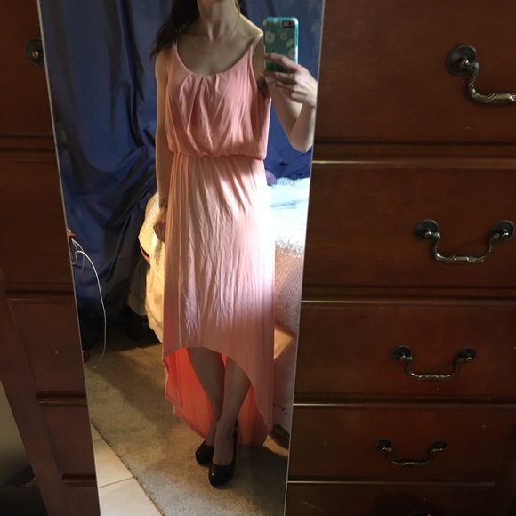 Flowy Asymmetrical hem dress - Picture 2 of 10